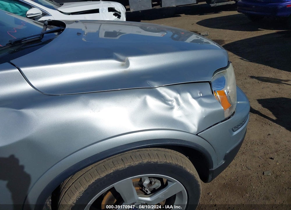2011 VOLVO XC90 3.2 R-DESIGN VIN: YV4952CT2B1602113