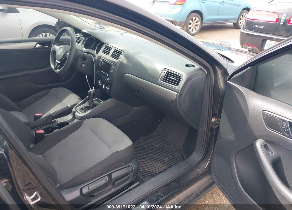 2017 VOLKSWAGEN JETTA 1.4T S VIN: 3VW2B7AJXHM225079