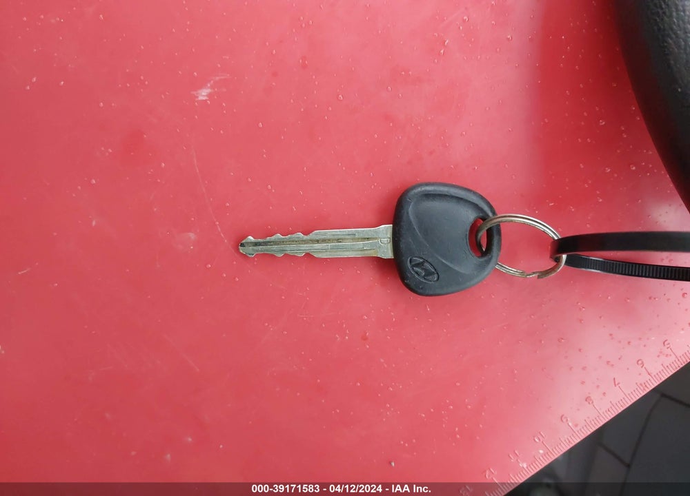 2008 HYUNDAI ELANTRA VIN: KMHDU46D88U551137