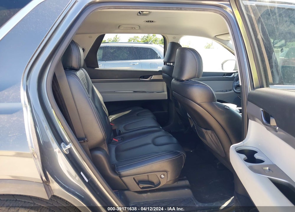 2020 HYUNDAI PALISADE SE VIN: KM8R14HE4LU111820