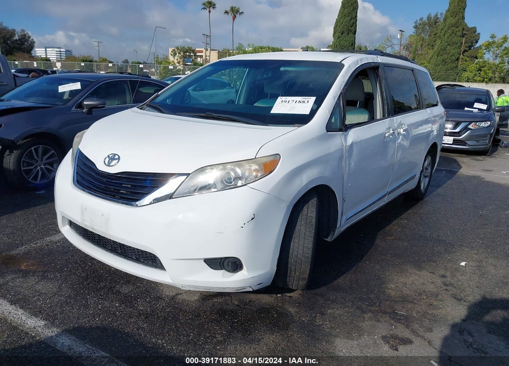 2014 TOYOTA SIENNA VIN: 5TDKK3DC6ES448384