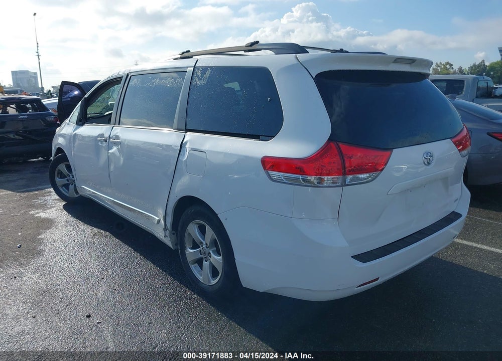 2014 TOYOTA SIENNA VIN: 5TDKK3DC6ES448384