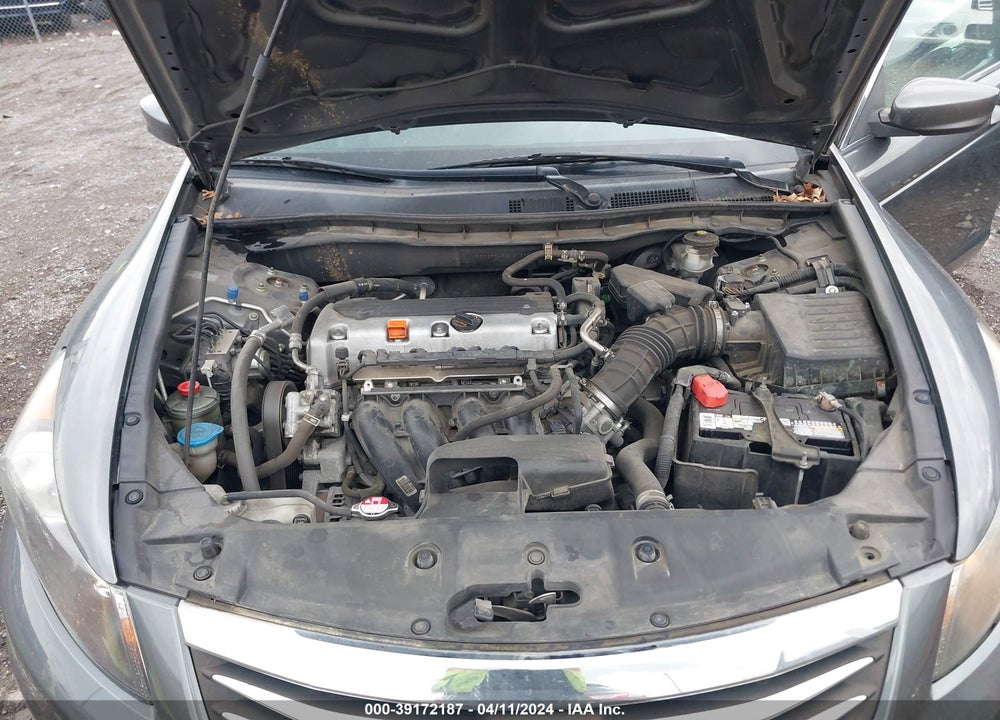2011 HONDA ACCORD 2.4 SE VIN: 1HGCP2F64BA131995