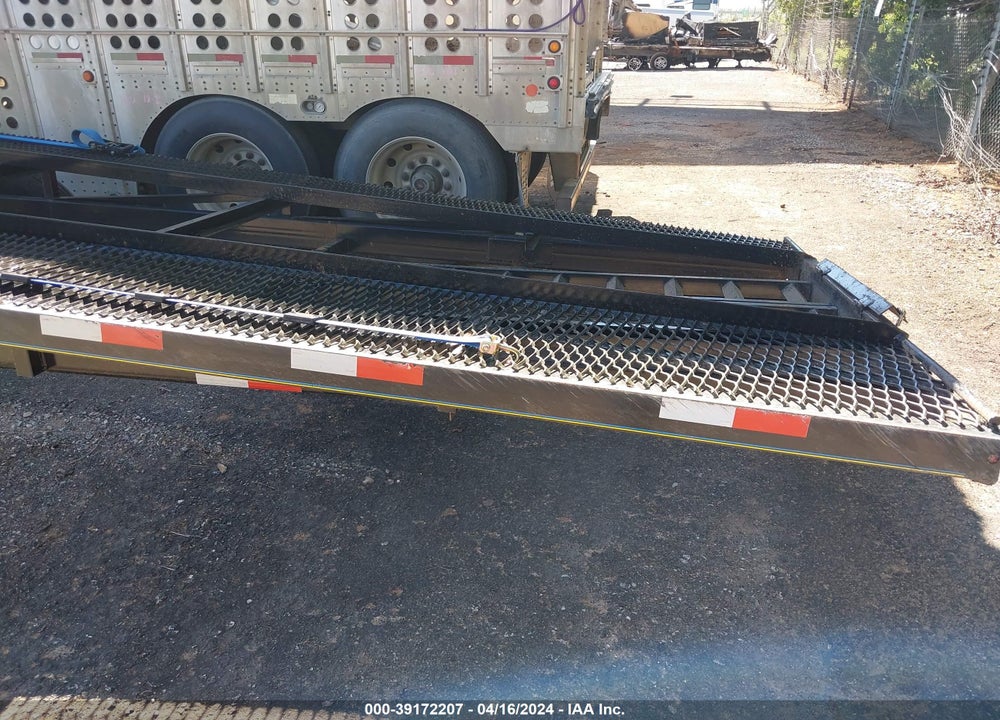 2023 TRAILMAXX GOOSENECK VIN: 7WL3A5223PT000745