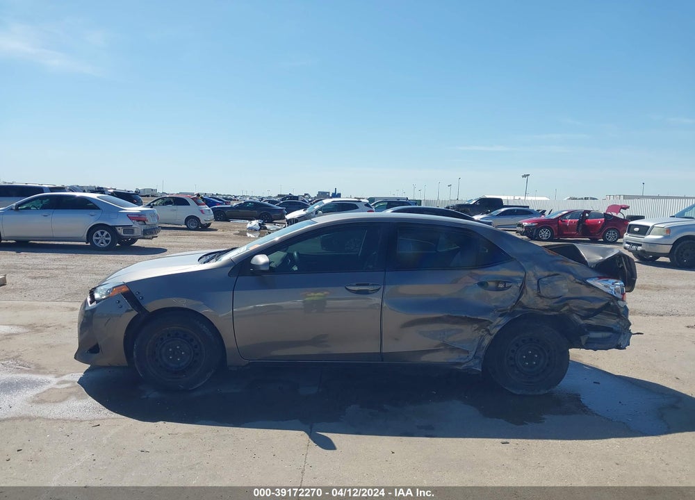 2017 TOYOTA COROLLA LE VIN: 5YFBURHE1HP685225