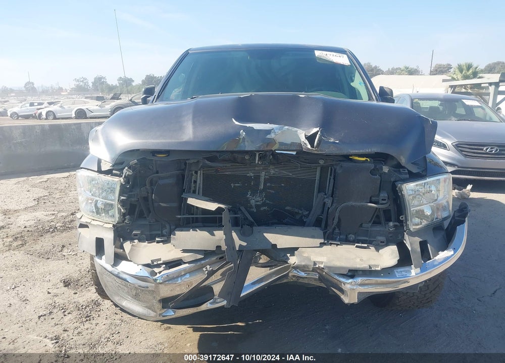 2019 RAM 1500 CLASSIC SLT 4X4 5'7 BOX VIN: 1C6RR7LT3KS605933