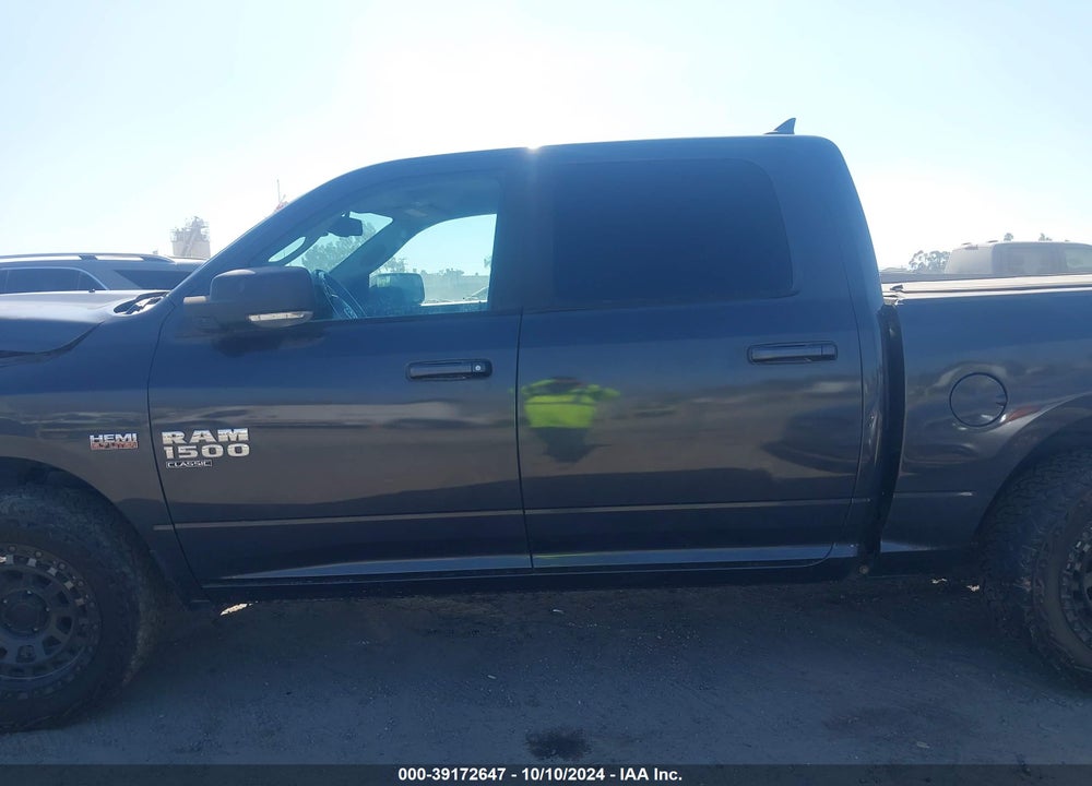 2019 RAM 1500 CLASSIC SLT 4X4 5'7 BOX VIN: 1C6RR7LT3KS605933