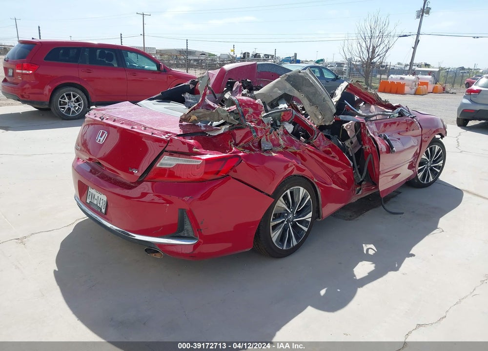 2017 HONDA ACCORD VIN: 1HGCT2A82HA000335