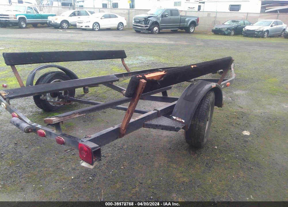 1985 TRAIL RITE 18 VIN: BCC80080H48500000