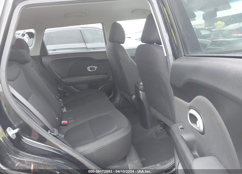 2018 KIA SOUL VIN: KNDJN2A27J7550032