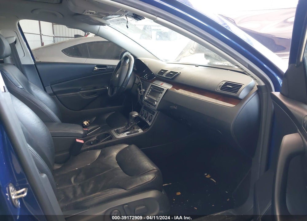 2008 VOLKSWAGEN PASSAT LUX VIN: WVWTK73C78E163006