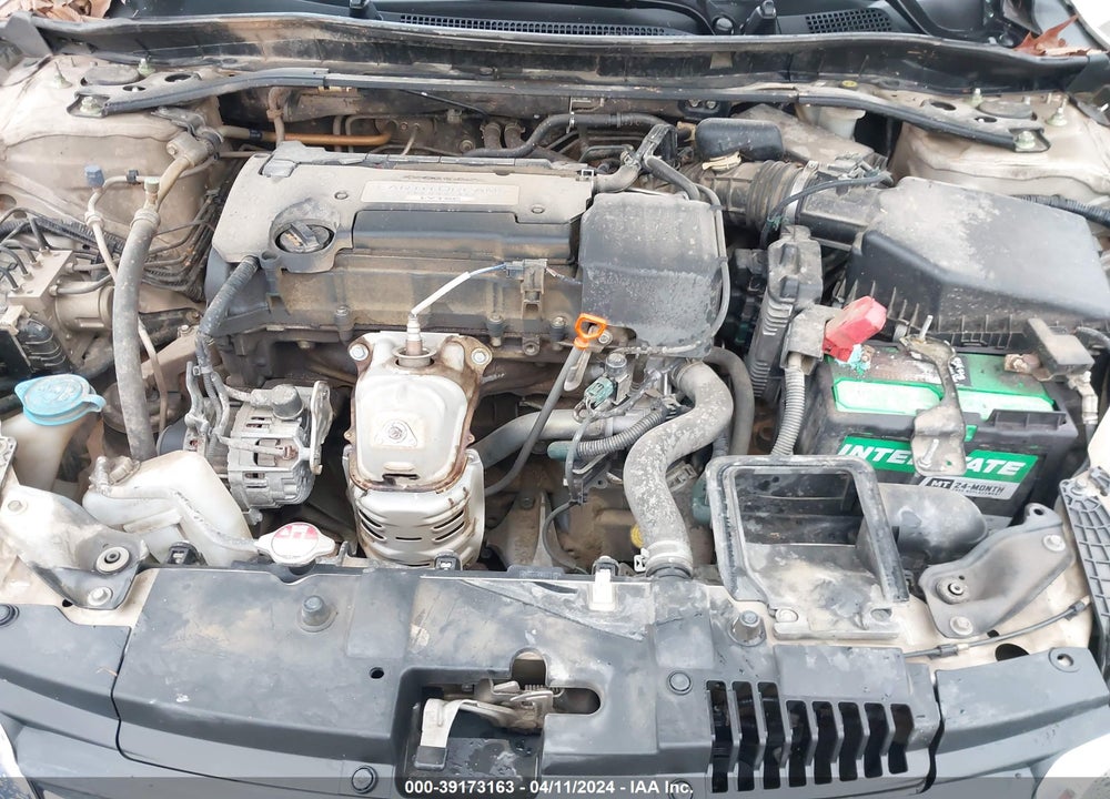 2015 HONDA ACCORD SPORT VIN: 1HGCR2F55FA034215