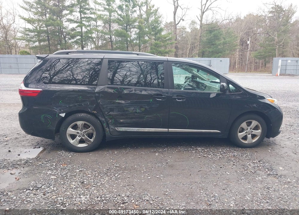 2015 TOYOTA SIENNA LE 8 PASSENGER VIN: 5TDKK3DC9FS655904