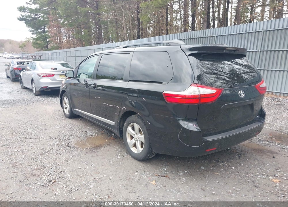 2015 TOYOTA SIENNA LE 8 PASSENGER VIN: 5TDKK3DC9FS655904