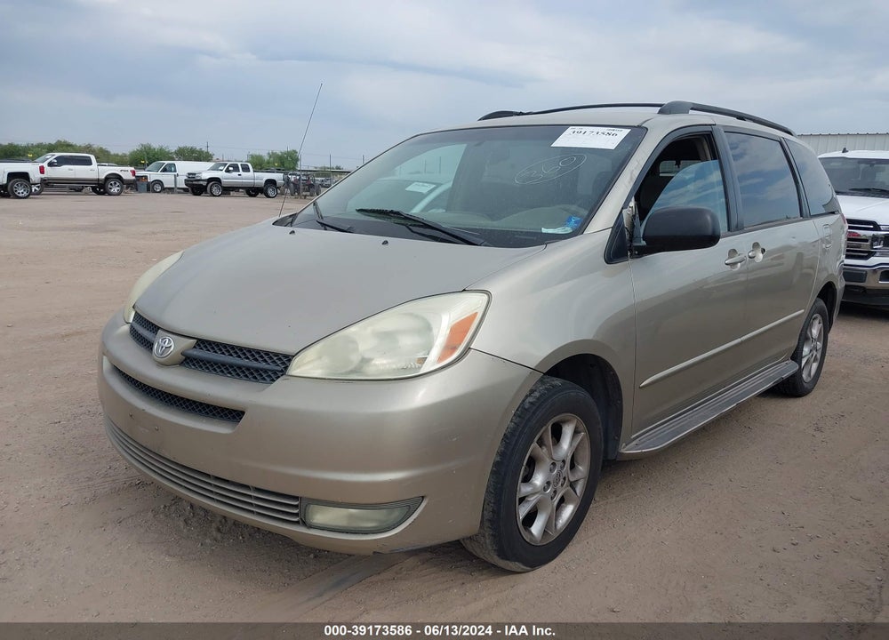 2004 TOYOTA SIENNA LE VIN: 5TDBA23C44S001422