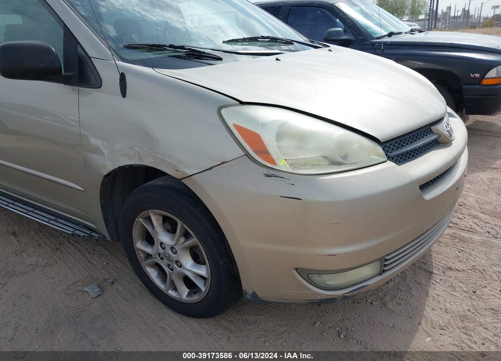 2004 TOYOTA SIENNA LE VIN: 5TDBA23C44S001422