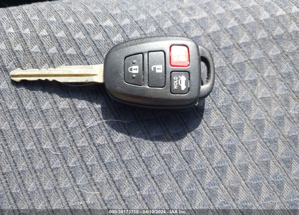 2013 TOYOTA CAMRY SE VIN: 4T1BF1FK7DU299633