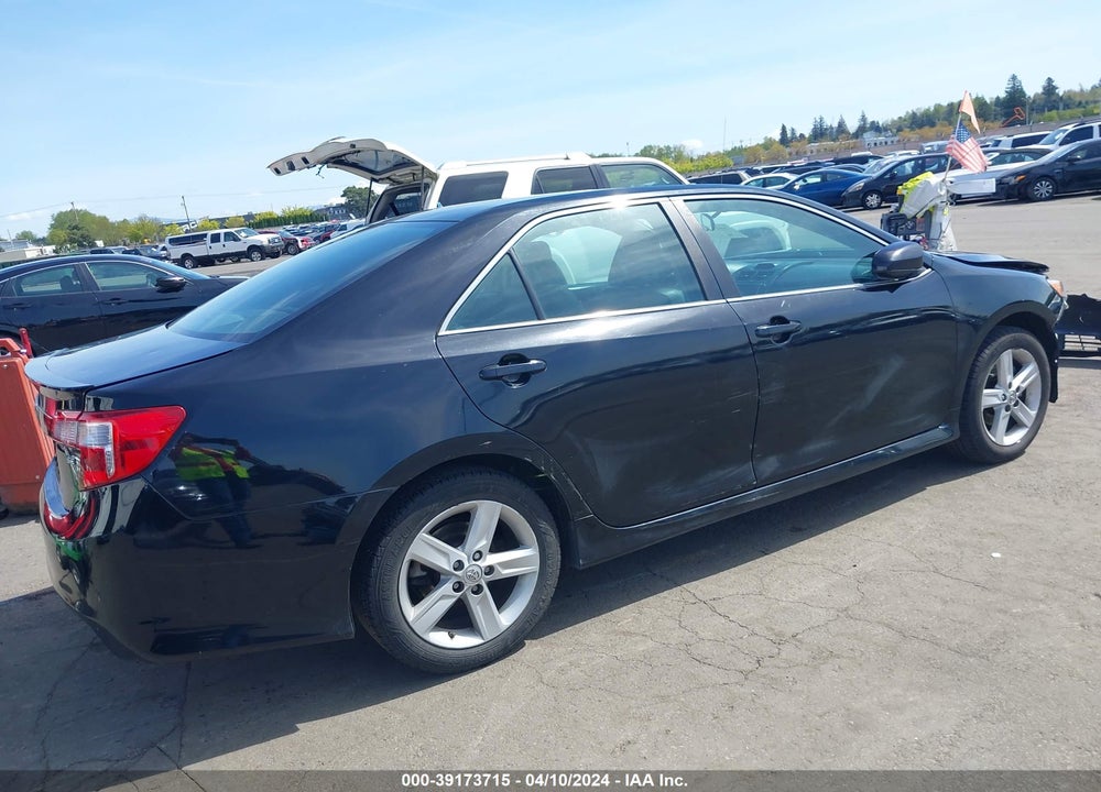 2013 TOYOTA CAMRY SE VIN: 4T1BF1FK7DU299633