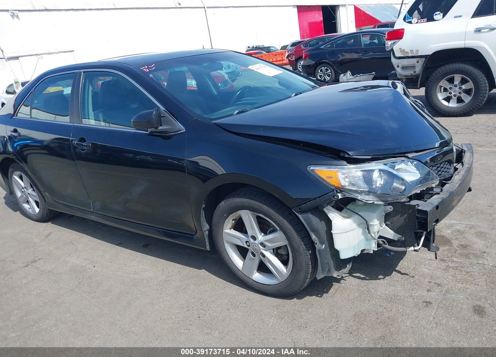 2013 TOYOTA CAMRY SE VIN: 4T1BF1FK7DU299633