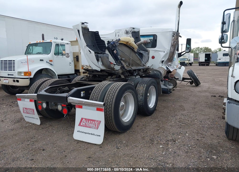 2018 PETERBILT 579 VIN: 1XPBDP9X7JD476714