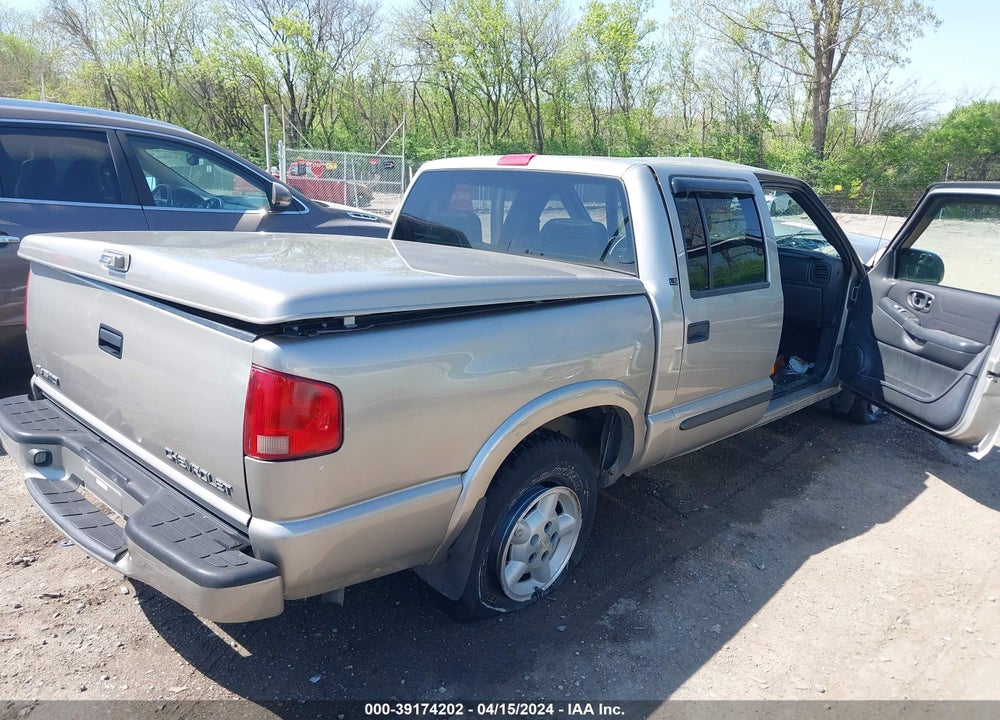 2004 CHEVROLET S-10 LS VIN: 1GCDT13X74K111419