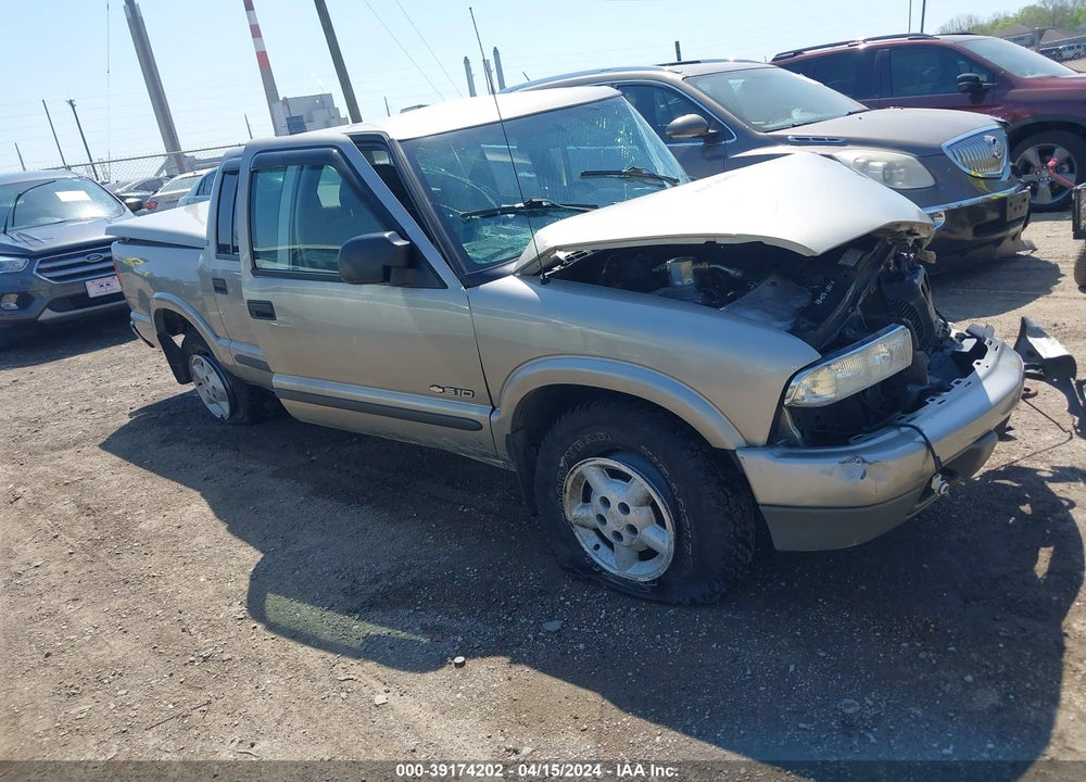 2004 CHEVROLET S-10 LS VIN: 1GCDT13X74K111419