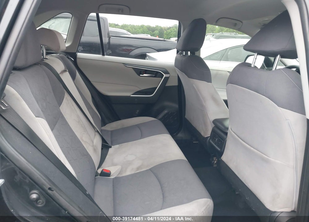 2020 TOYOTA RAV4 XLE VIN: JTMW1RFV7LJ021196