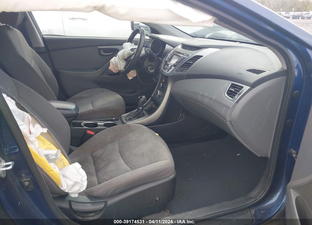 2015 HYUNDAI ELANTRA SE VIN: 5NPDH4AE3FH630361