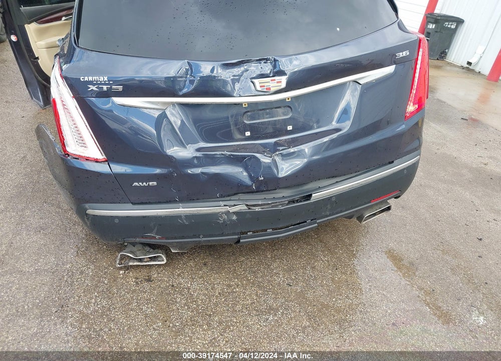 2018 CADILLAC XT5 LUXURY VIN: 1GYKNDRS2JZ240972