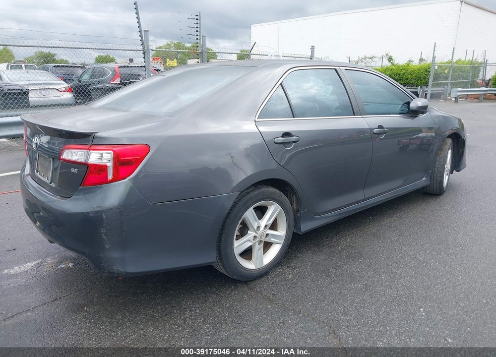 2013 TOYOTA CAMRY SE VIN: 4T1BF1FK8DU672937