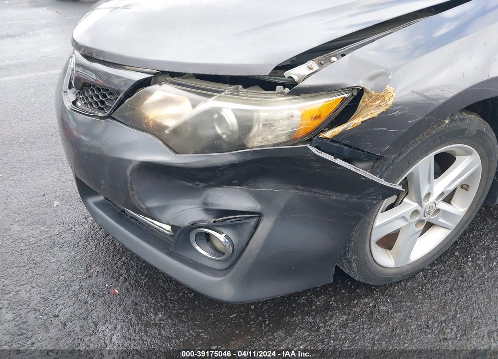 2013 TOYOTA CAMRY SE VIN: 4T1BF1FK8DU672937