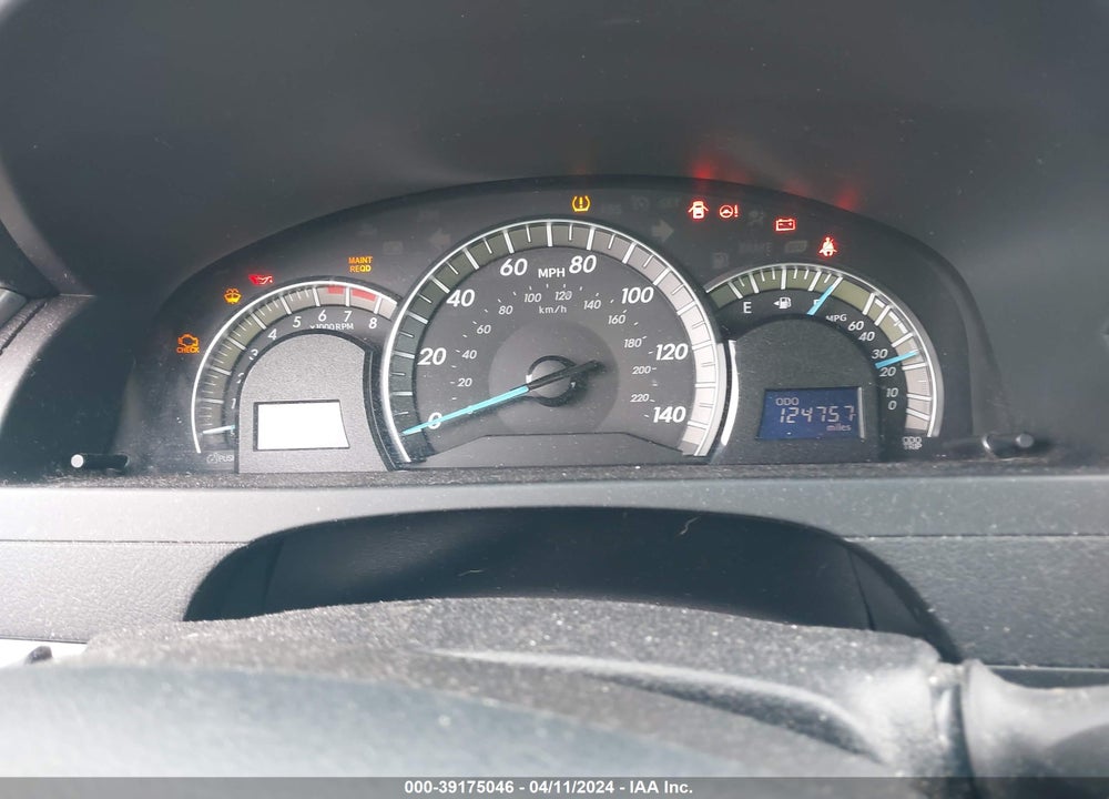 2013 TOYOTA CAMRY SE VIN: 4T1BF1FK8DU672937