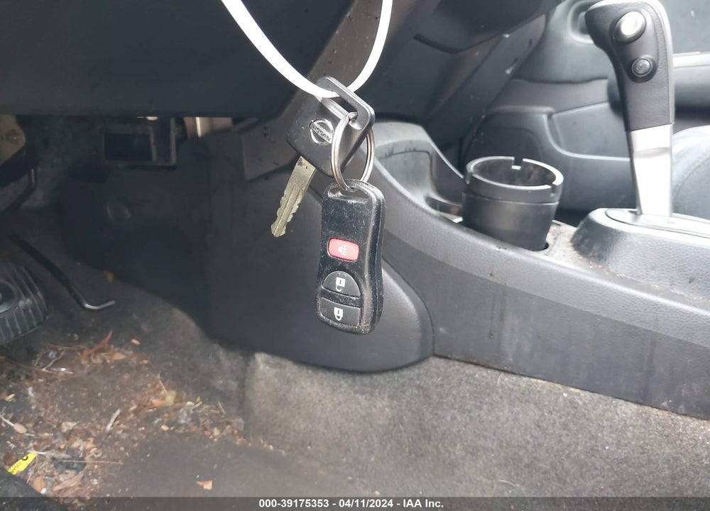 2009 NISSAN VERSA 1.8S VIN: 3N1BC13E59L398211