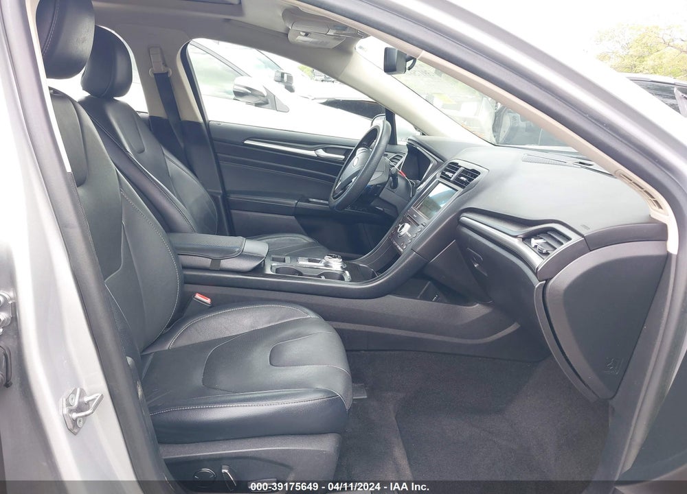2018 FORD FUSION TITANIUM VIN: 3FA6P0D90JR131922