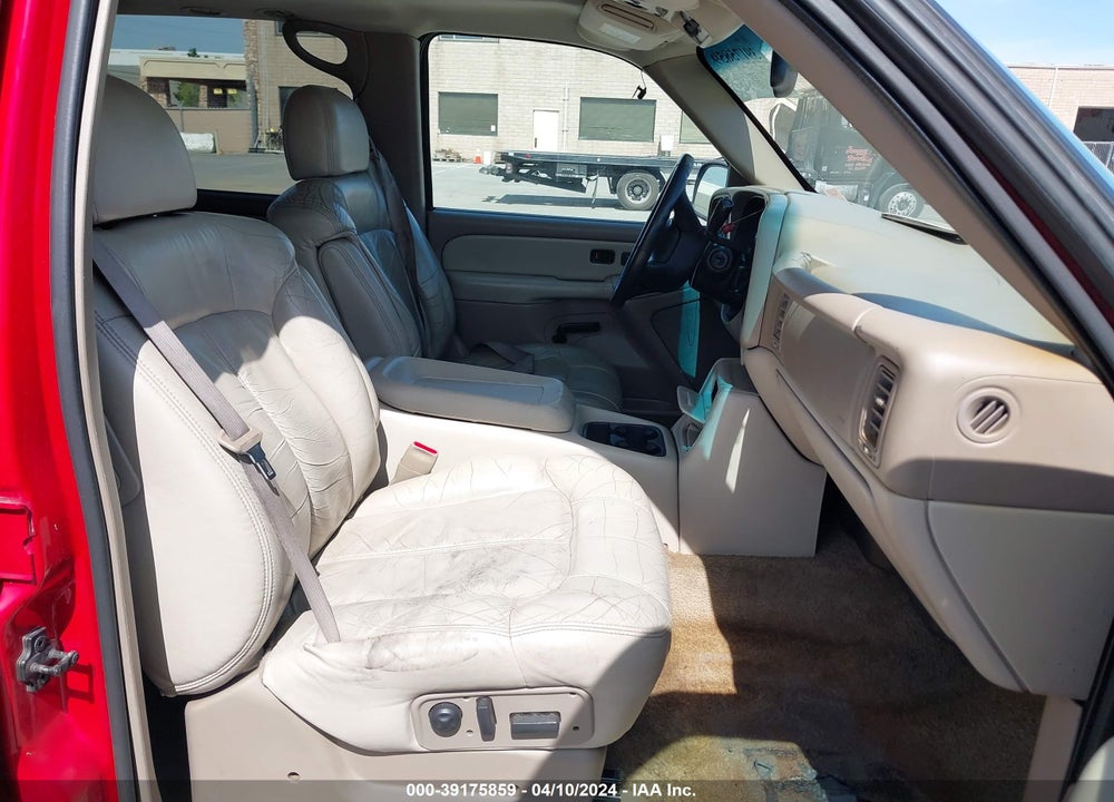 2001 CHEVROLET SUBURBAN 1500 LT VIN: 1GNFK16T41J235919