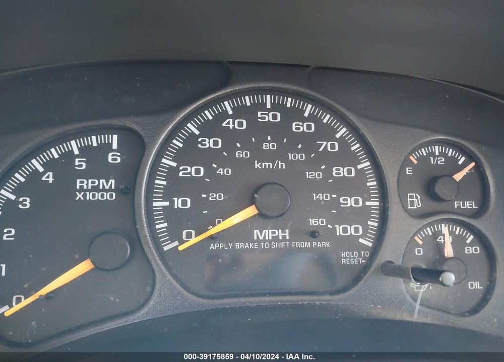 2001 CHEVROLET SUBURBAN 1500 LT VIN: 1GNFK16T41J235919