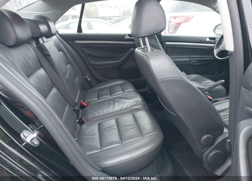 2007 VOLKSWAGEN JETTA 2.5 VIN: 3VWDG71K57M026197
