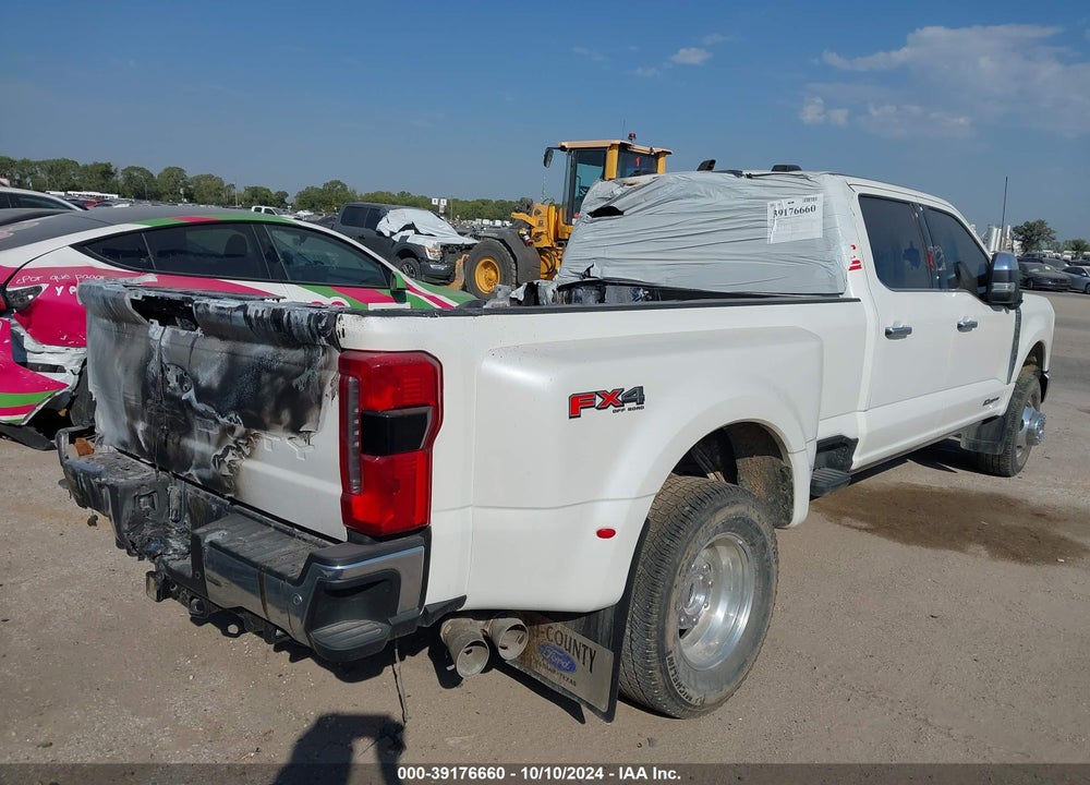 2023 FORD F-350 LARIAT VIN: 1FT8W3DT5PEC23221