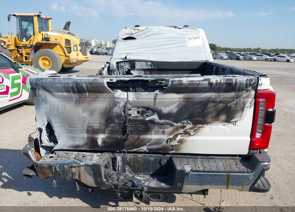 2023 FORD F-350 LARIAT VIN: 1FT8W3DT5PEC23221