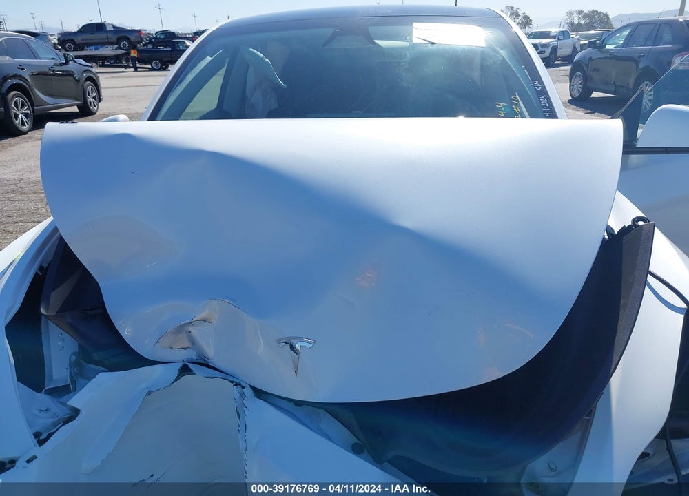 2024 TESLA MODEL Y LONG RANGE DUAL MOTOR ALL-WHEEL DRIVE VIN: 7SAYGDEE1RA230610