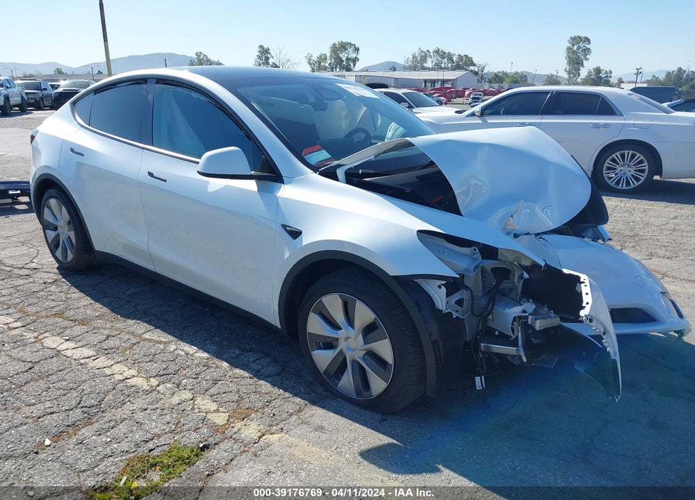 2024 TESLA MODEL Y LONG RANGE DUAL MOTOR ALL-WHEEL DRIVE VIN: 7SAYGDEE1RA230610