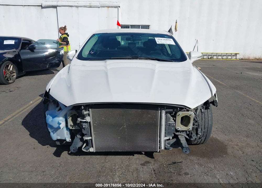 2015 FORD FUSION SE VIN: 3FA6P0H72FR144753