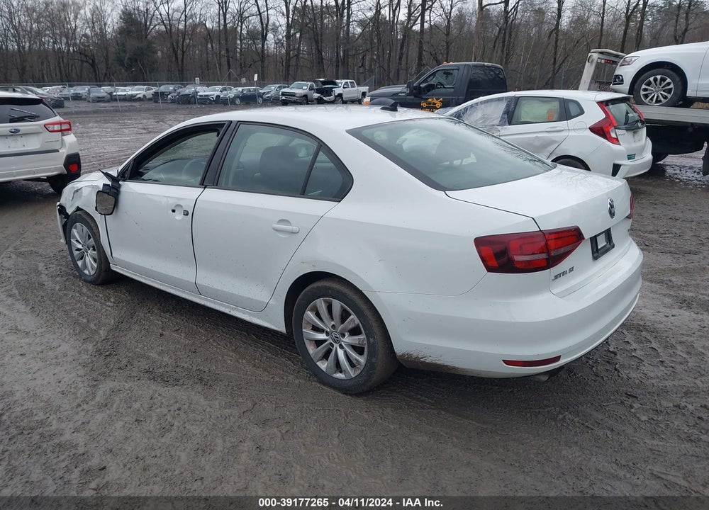 2016 VOLKSWAGEN JETTA 1.4T SE VIN: 3VWD67AJ8GM382556