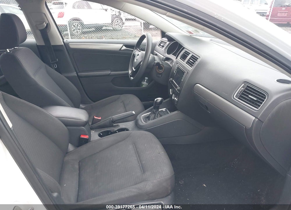 2016 VOLKSWAGEN JETTA 1.4T SE VIN: 3VWD67AJ8GM382556