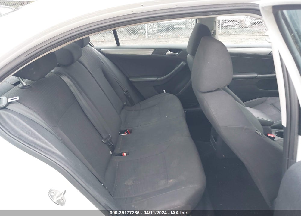 2016 VOLKSWAGEN JETTA 1.4T SE VIN: 3VWD67AJ8GM382556