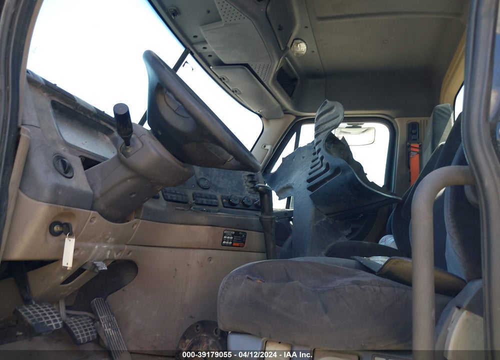2014 FREIGHTLINER CASCADIA 125 VIN: 3AKJGEDV4ESFT9780