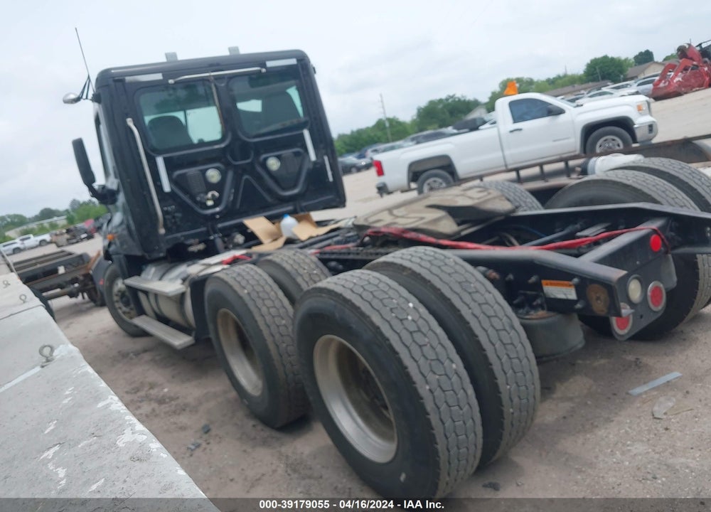 2014 FREIGHTLINER CASCADIA 125 VIN: 3AKJGEDV4ESFT9780