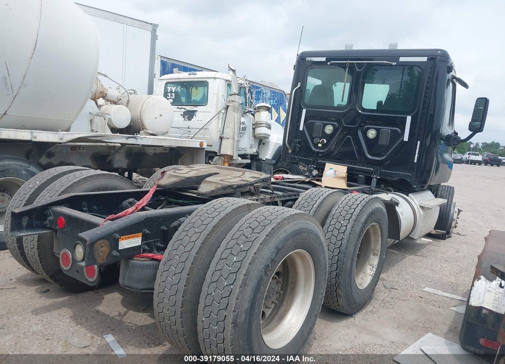 2014 FREIGHTLINER CASCADIA 125 VIN: 3AKJGEDV4ESFT9780