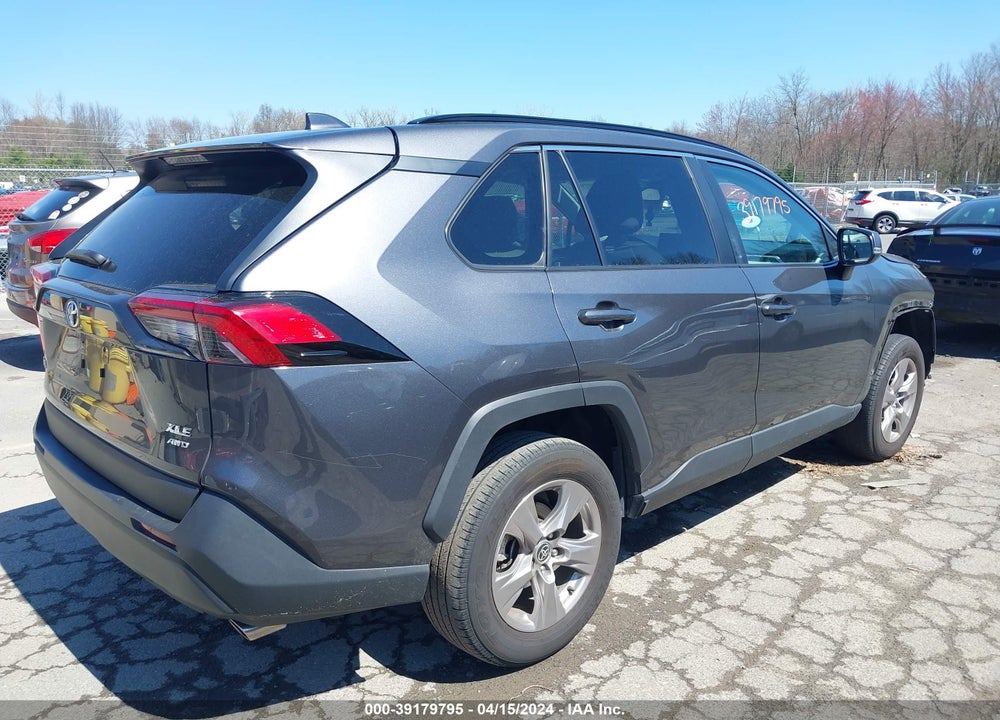 2022 TOYOTA RAV4 XLE VIN: 2T3P1RFV2NC287736