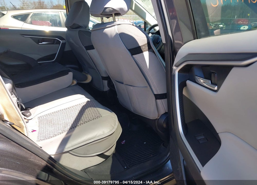 2022 TOYOTA RAV4 XLE VIN: 2T3P1RFV2NC287736